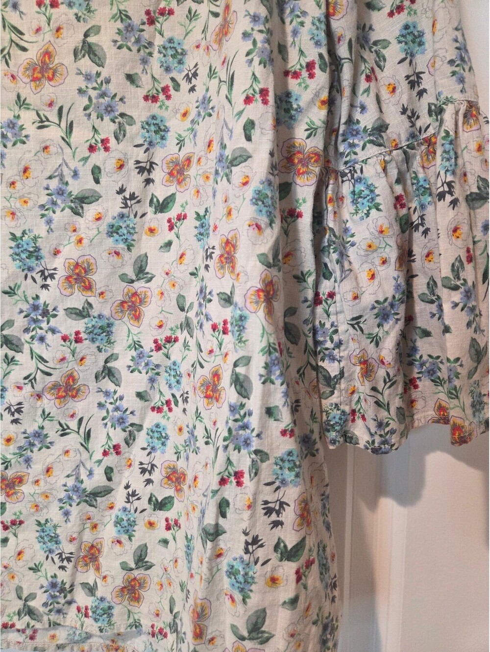 Floral Patterned Long Sleeve Blouse with Ruffle Sleeves - Picture 2 of 7